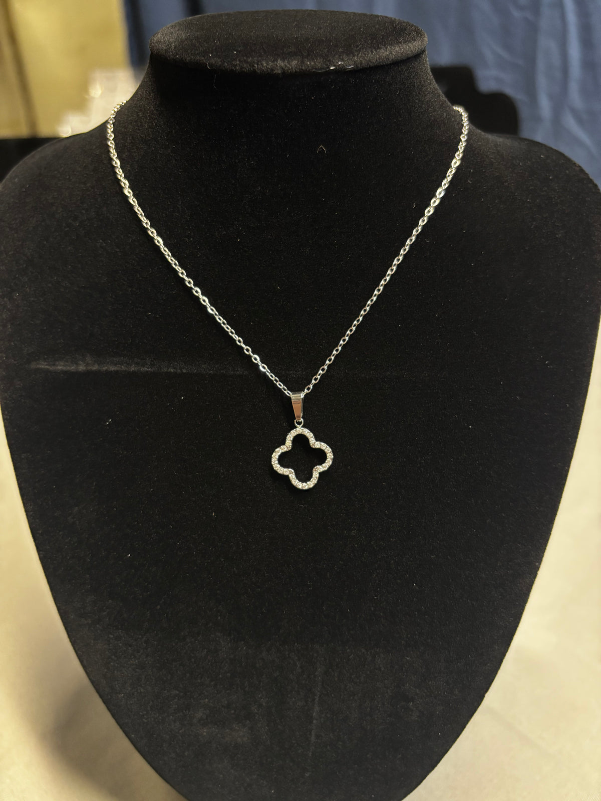 18K Stainless Steel Tarnish Free Clover Necklace SILVER
