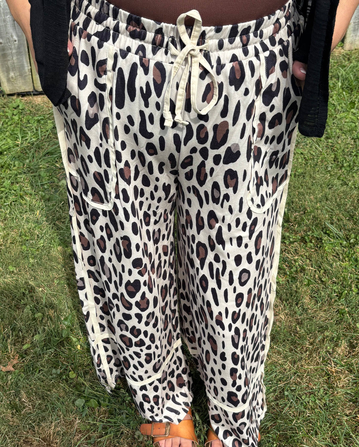 Leopard Wide Leg Cropped Pants